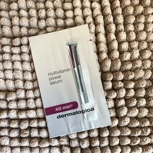 Bundle 5 for $7. Multivitamin power serum